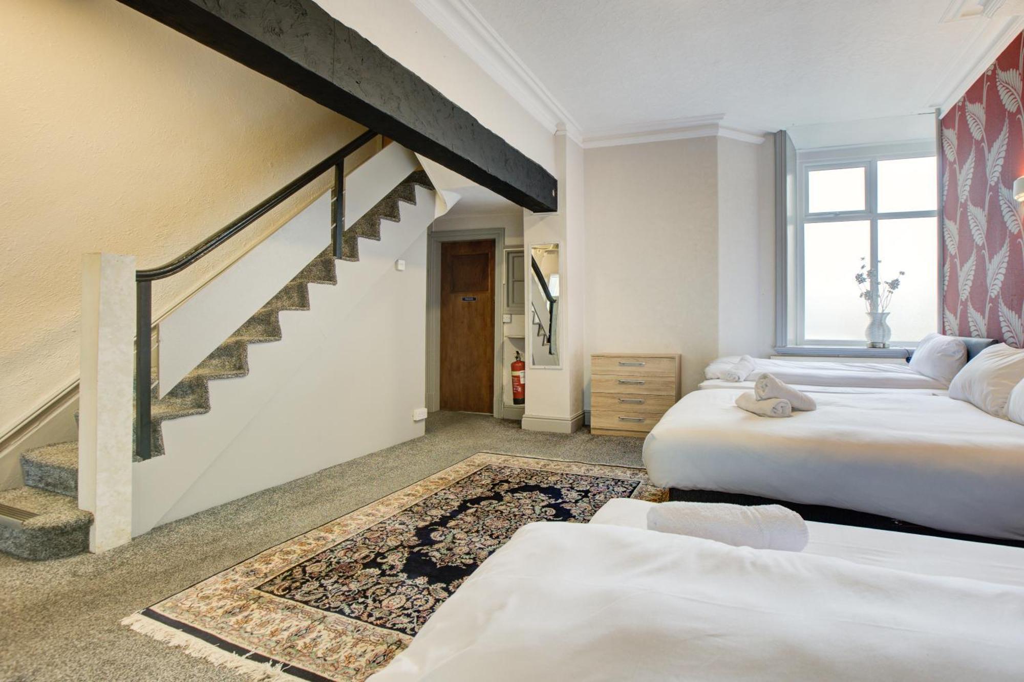 The Sandringham Court Hotel & Apartment Welcoming Large And Small Groups For 15 Years Μπλάκπουλ Εξωτερικό φωτογραφία