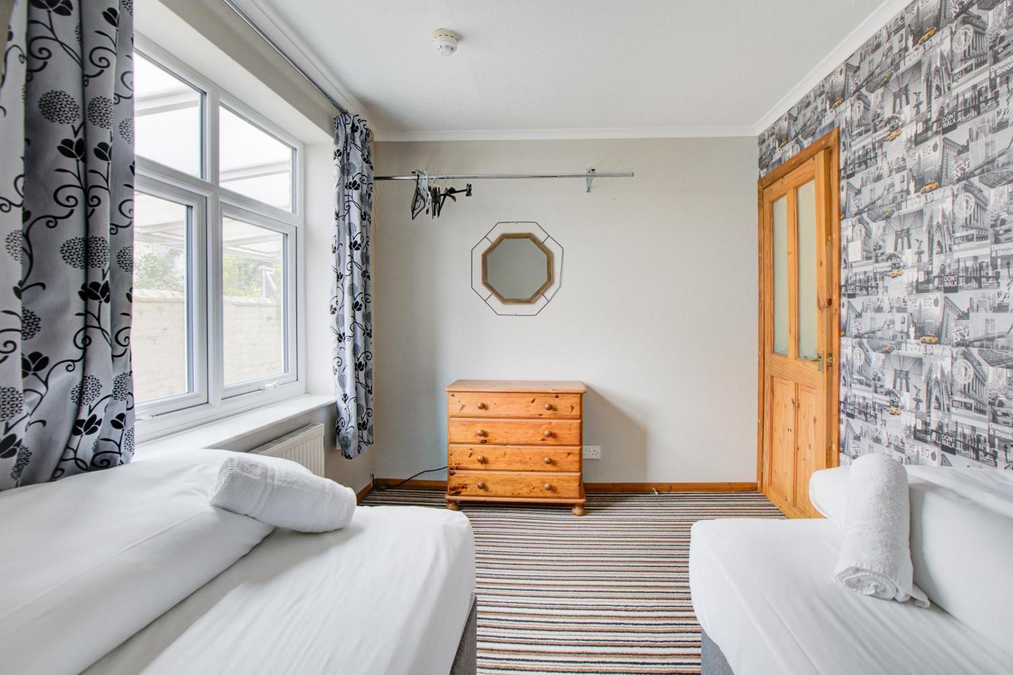 The Sandringham Court Hotel & Apartment Welcoming Large And Small Groups For 15 Years Μπλάκπουλ Εξωτερικό φωτογραφία