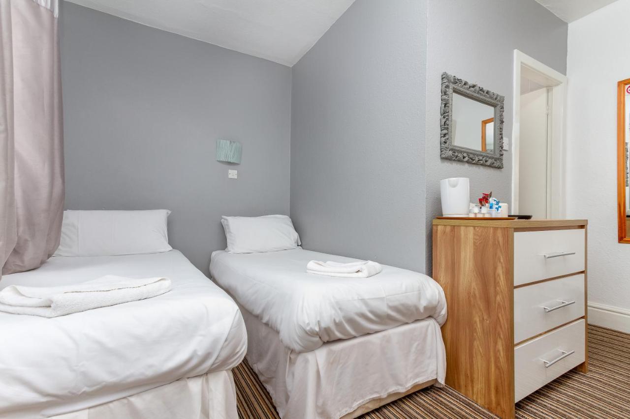 The Sandringham Court Hotel & Apartment Welcoming Large And Small Groups For 15 Years Μπλάκπουλ Εξωτερικό φωτογραφία